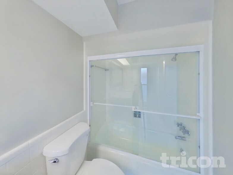 Building Photo - 1866 Belleair Rd