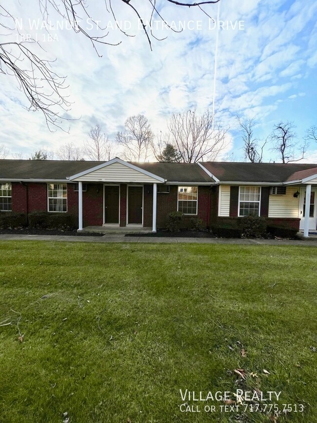 Building Photo - 302 N Walnut St