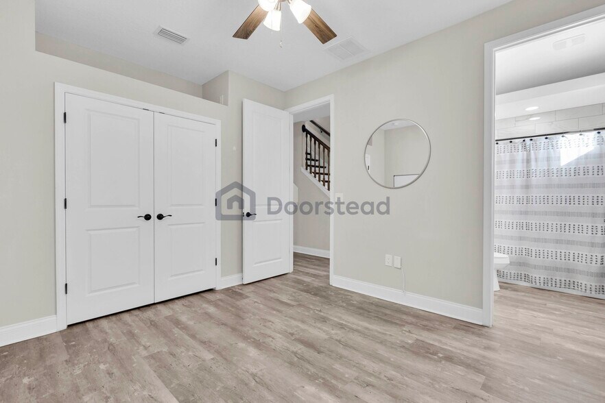 Building Photo - 4114 N Nebraska Ave