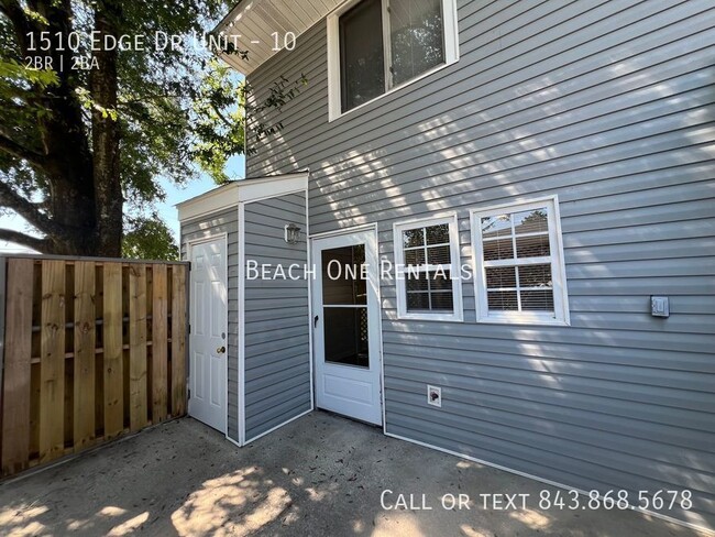 Building Photo - North Myrtle Beach - 2 Bd/1.5 Ba Townhome