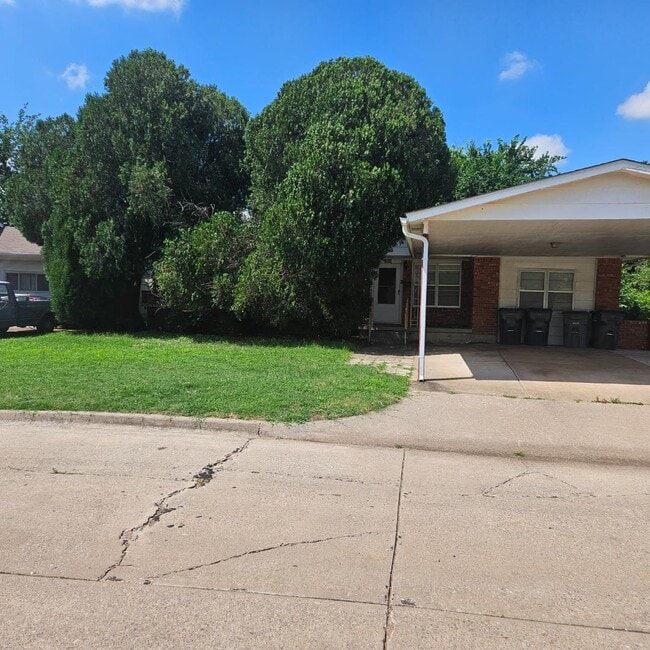 Building Photo - 5828 NW Dearborn Ave