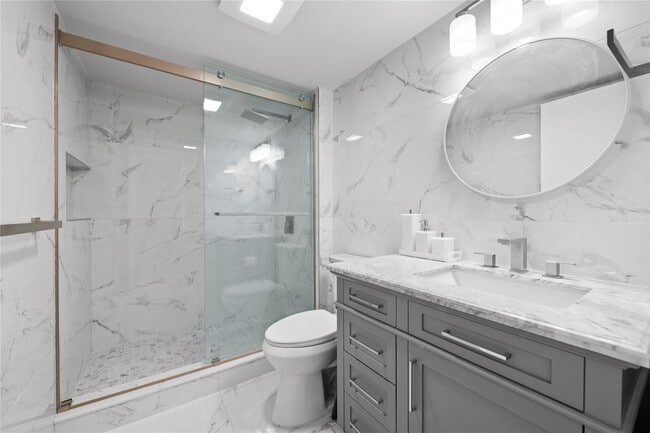 Building Photo - 3500 Galt Ocean Dr