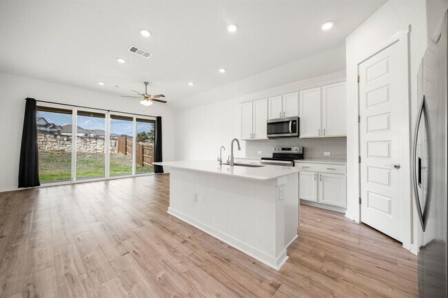 Building Photo - 904 Balsora Cv