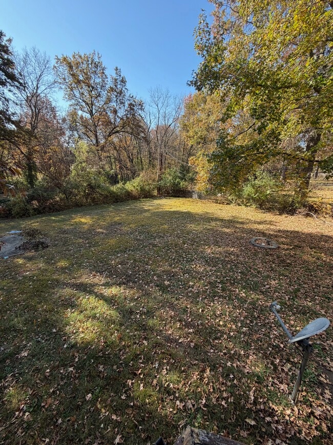 Building Photo - 618 Christopher St