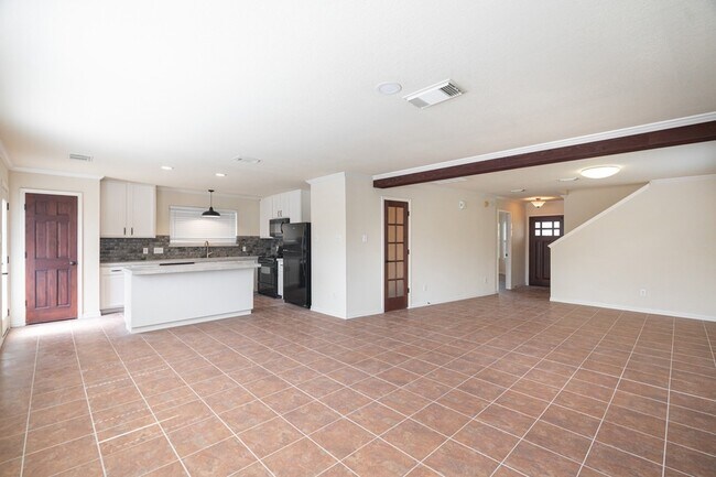 Building Photo - 21815 Grassy Hill Ln