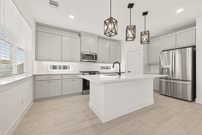 Building Photo - 15126 Dry Crk Jct Pl