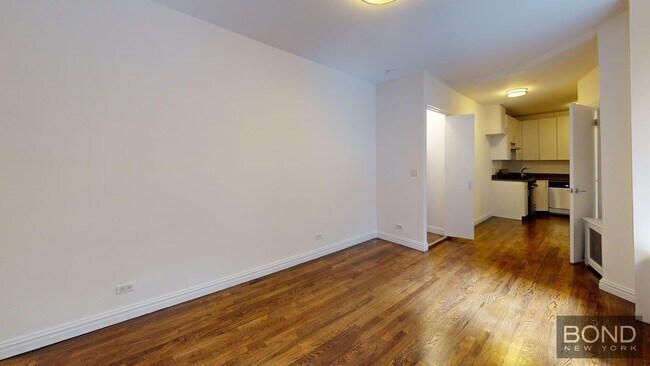 Building Photo - 151 Mott St
