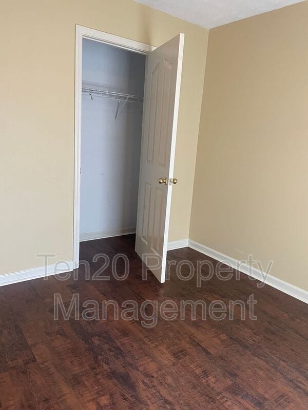 Building Photo - 6136 Crossbow Dr