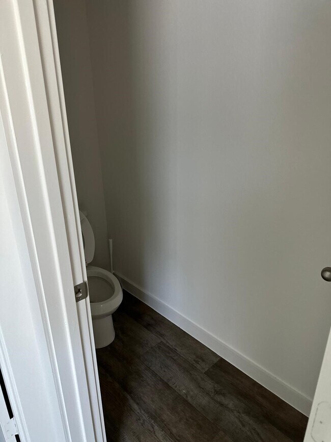 Building Photo - 8027 Marchese Dr