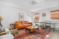 Building Photo - 136 Main St