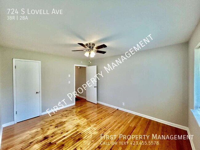 Building Photo - 724 S Lovell Ave