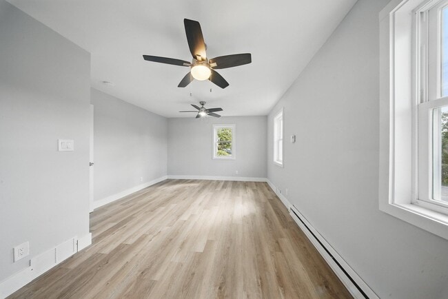 Building Photo - 341 Highland Ave Ext