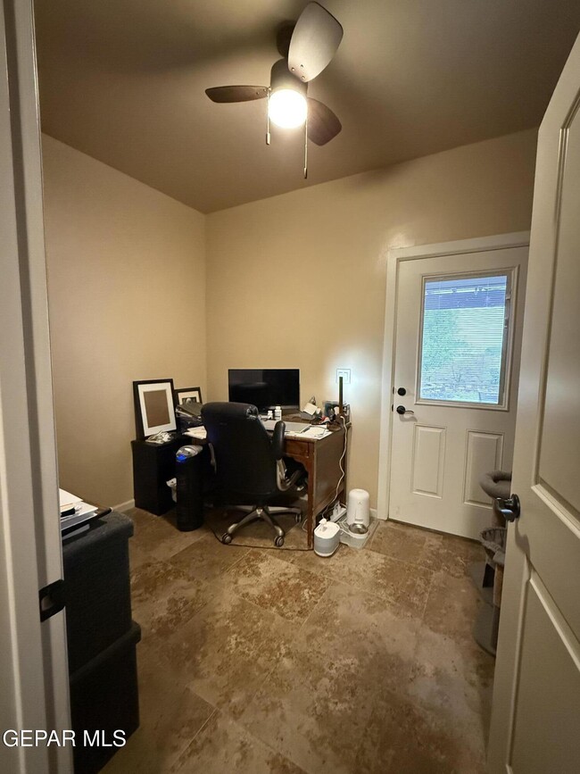Building Photo - 5936 Anapaula Dr