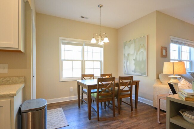 Building Photo - Beautiful 3 Bedroom Home in Everett's Creek Community