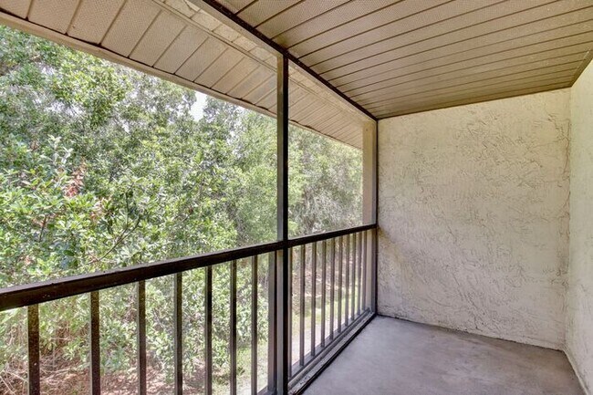 Building Photo - Spacious 2/2 Condo in Hawthorne Village - Orlando! Available Now!
