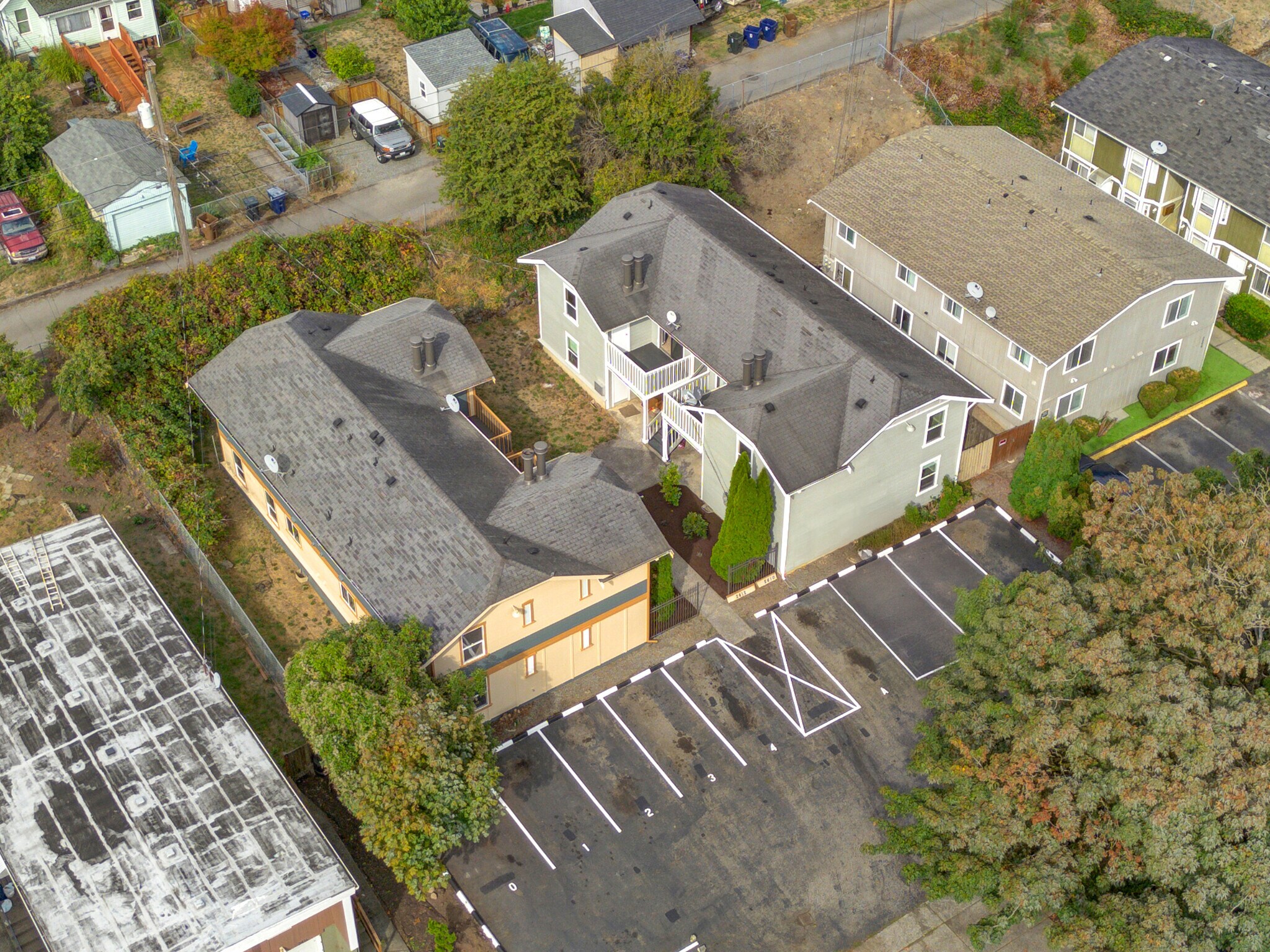 Building Photo - 2410 S I St