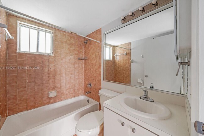 Building Photo - 5490 W 21st Ct