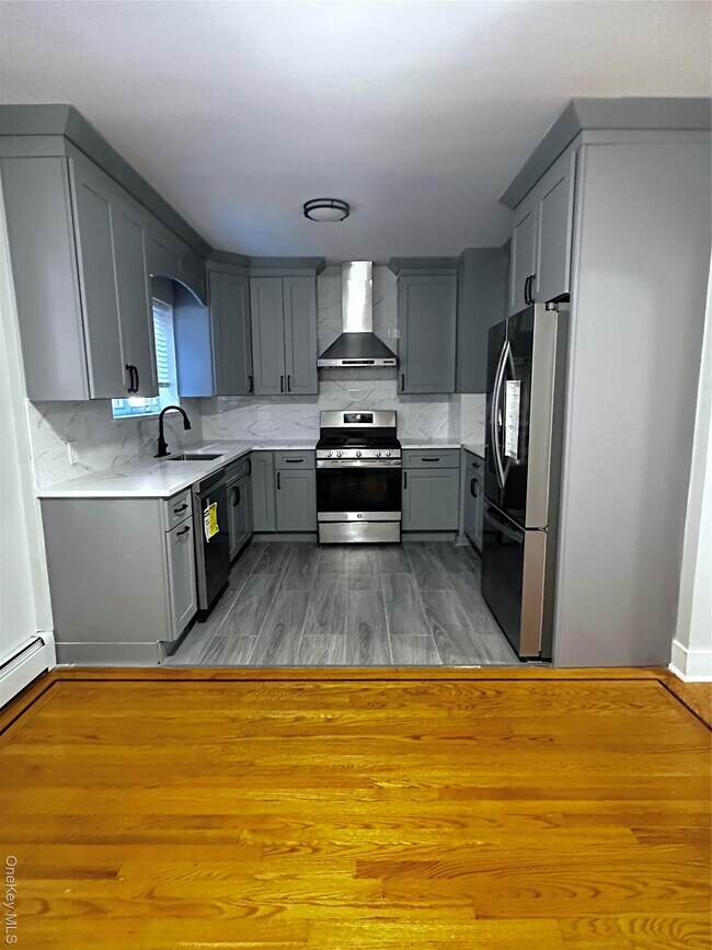 Building Photo - 1233 Lydig Ave