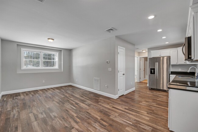 Building Photo - 259 Stage Rd