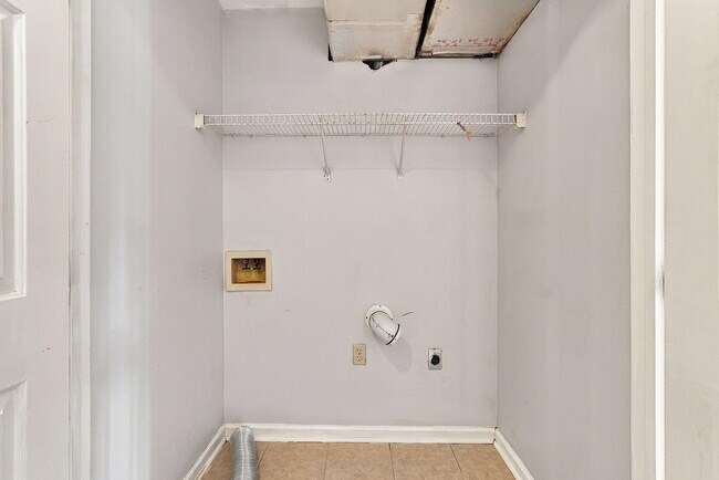 Building Photo - 119 Crosskey Rd