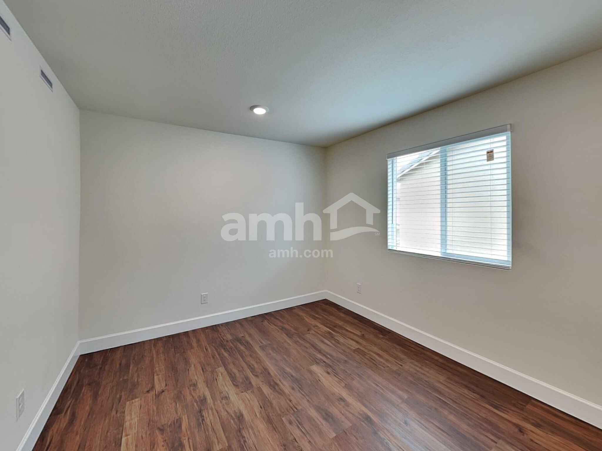 Building Photo - 8837 Brent Leaf Ave