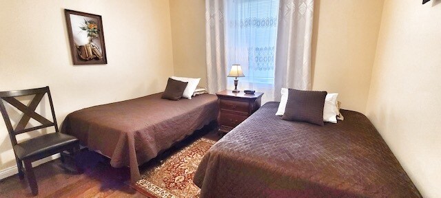 Building Photo - 410 SE 6th Ter