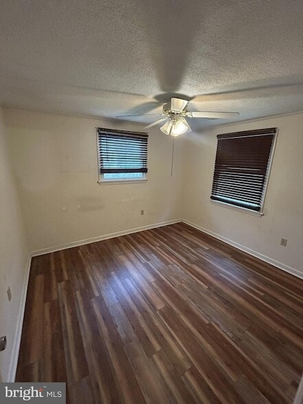 Building Photo - 26326 Skyview Dr
