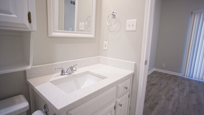 Building Photo - PRELEASE 8/15/2025 2/2 with Large Private Patios