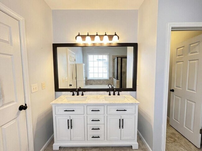 Building Photo - 2514 Camata Way