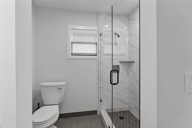 Building Photo - 8611 Gullane Ct