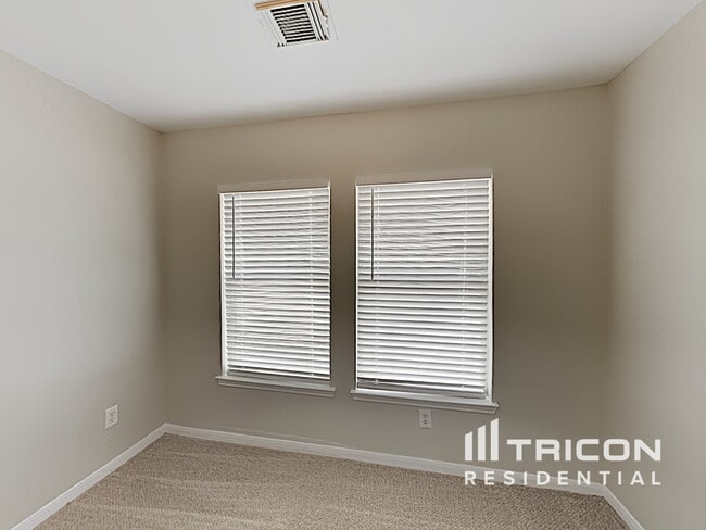 Building Photo - 21147 Sprouse Cir