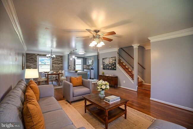 Building Photo - 12337 Chesterton Dr