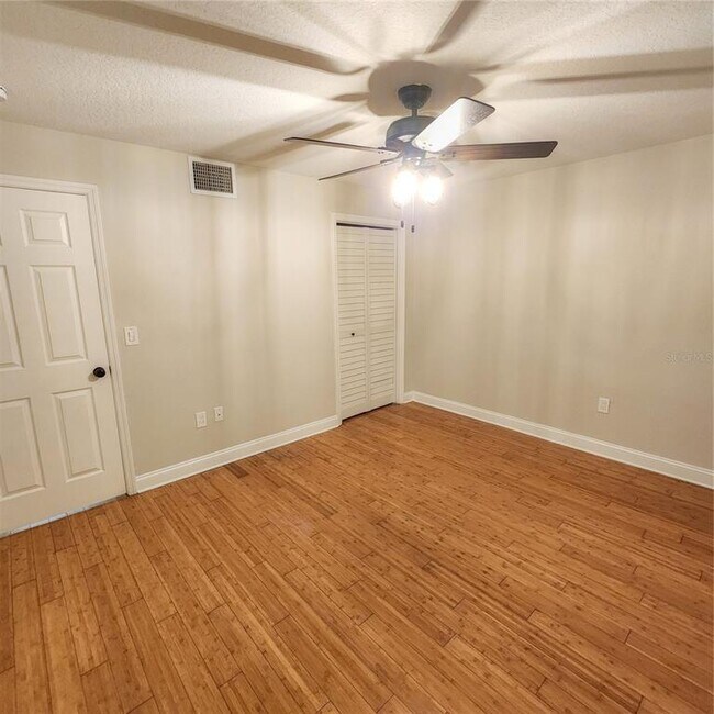 Building Photo - 8535 Blind Pass Dr