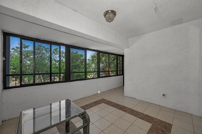 Building Photo - 2581 Countryside Blvd