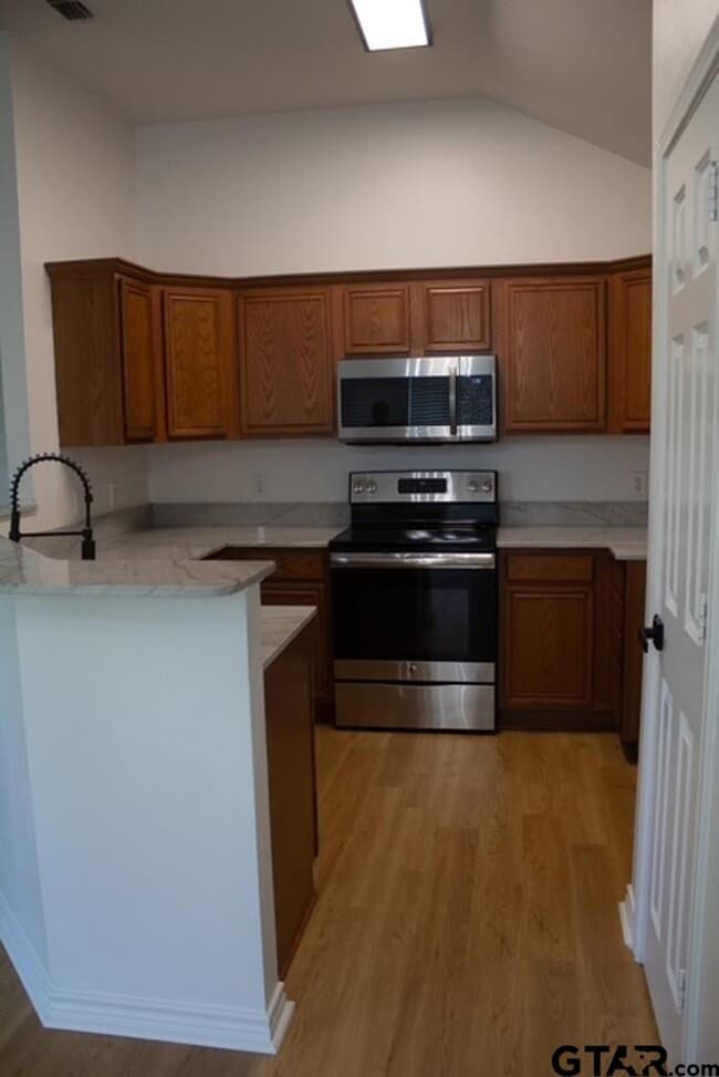 Building Photo - 11380 Derby Dr