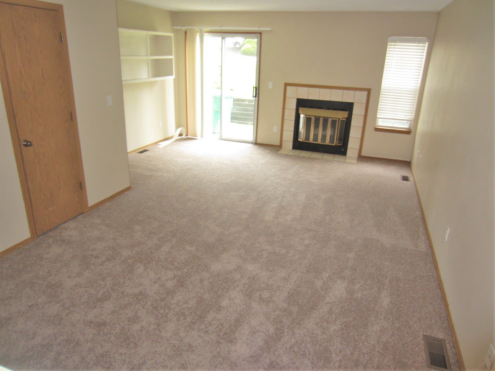 Building Photo - 2528 Blazek Loop
