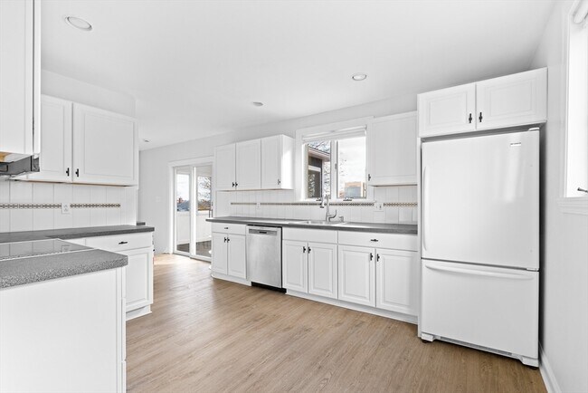 Building Photo - 31 Fenwick St