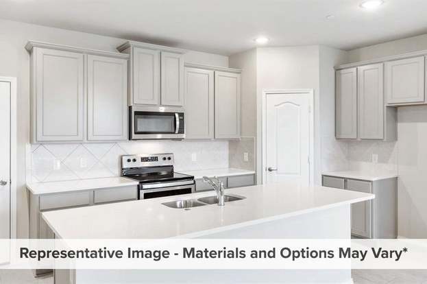 Building Photo - 2221 Greystone Dr