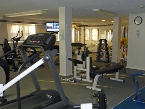 Well-equipped gym - 893 Farmington Ave