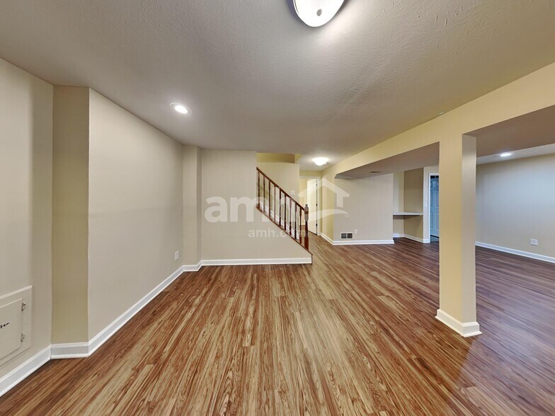 Building Photo - 10054 Brandsteade Ct