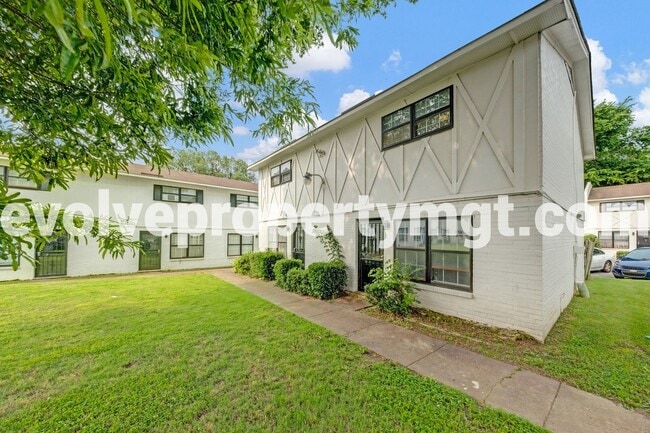 Building Photo - 3440 Pruett Ct