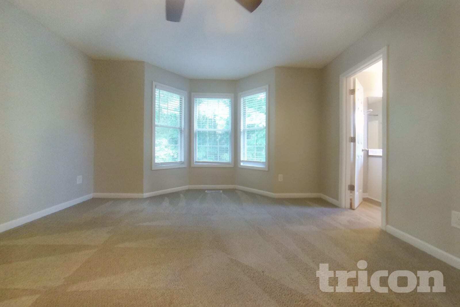 Building Photo - 113 Ivy Brook Dr