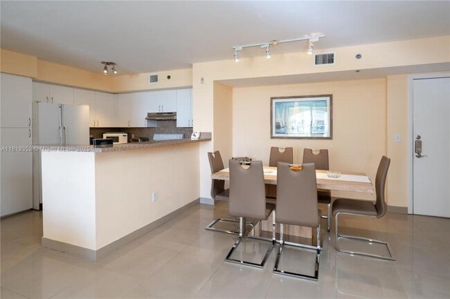 Primary Photo - 2 bedroom in Aventura FL 33180