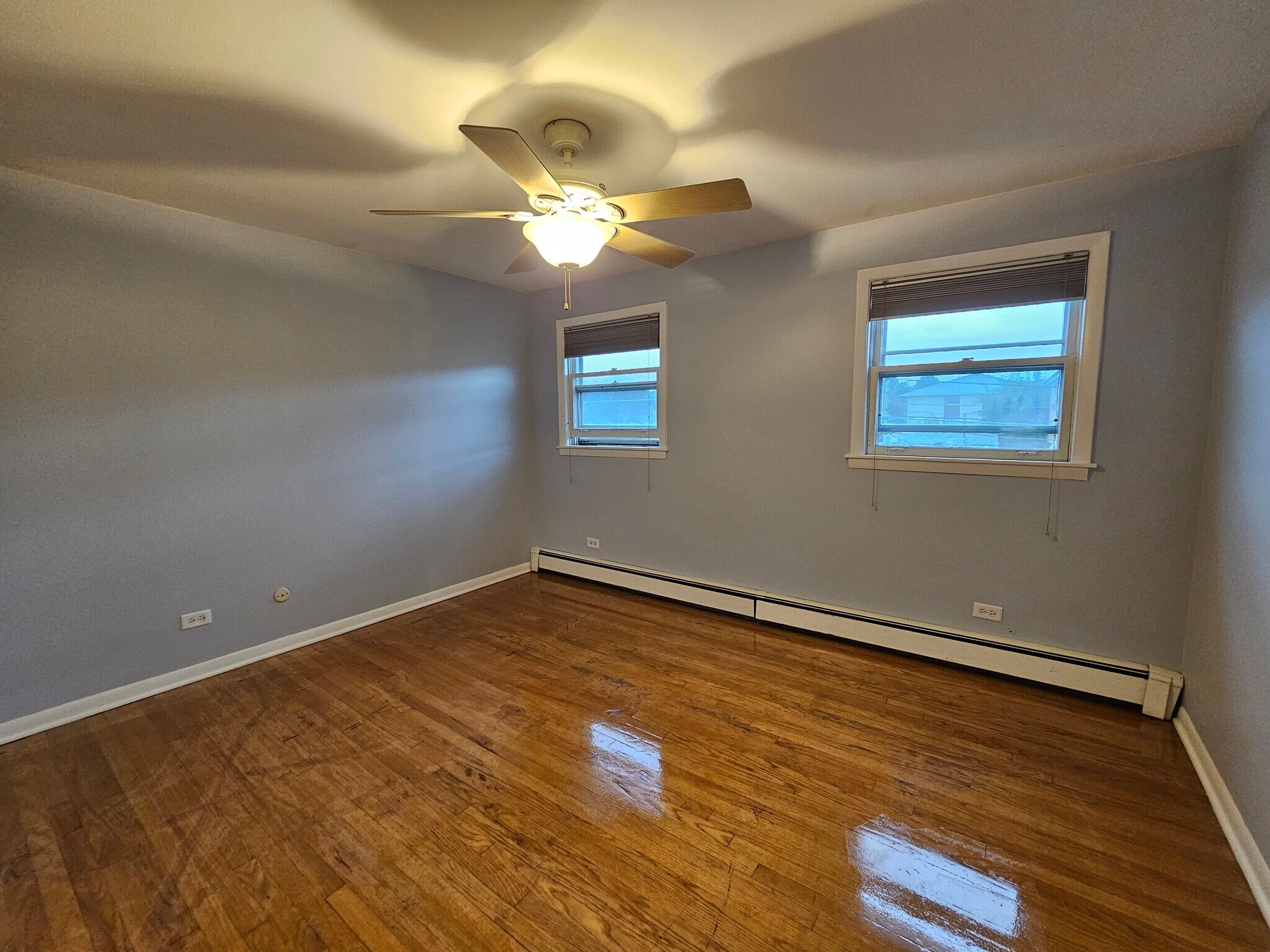 Building Photo - 4640 South Avers Avenue
