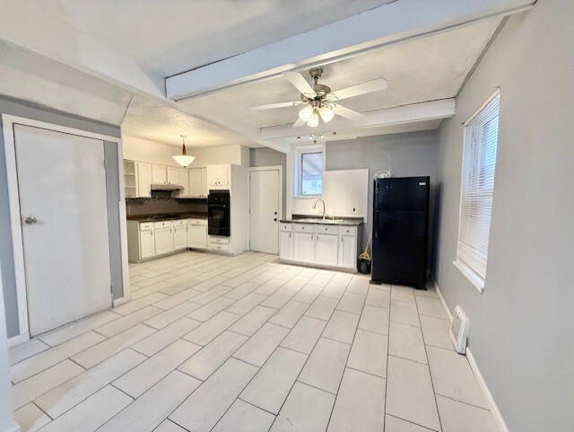 Building Photo - 2743 N Rutherford Ave