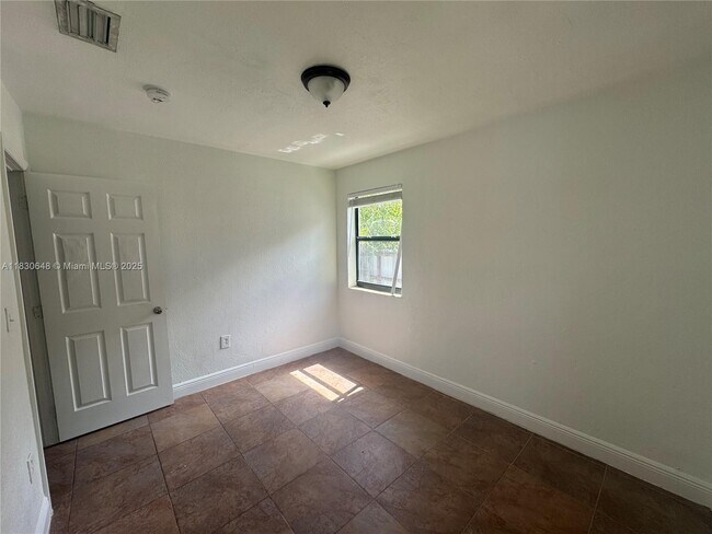 Building Photo - 1610 NW 132nd St