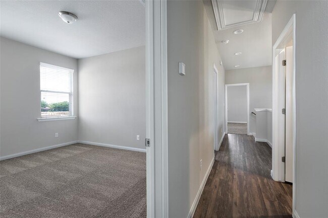 Building Photo - 1207 Beechtree Ln