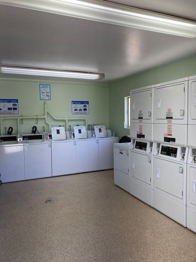 Building Photo - 12200 Montecito Rd