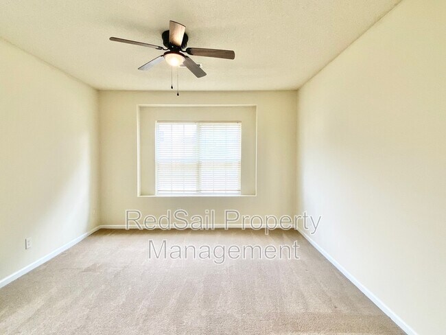 Building Photo - 405 Holmes Blvd