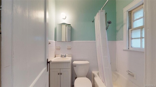 Building Photo - 4056 Wares Ferry Rd